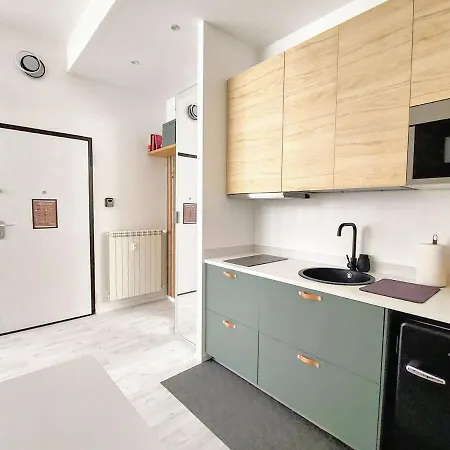 Salis28 Mm3 Affori Centro * מילאנו